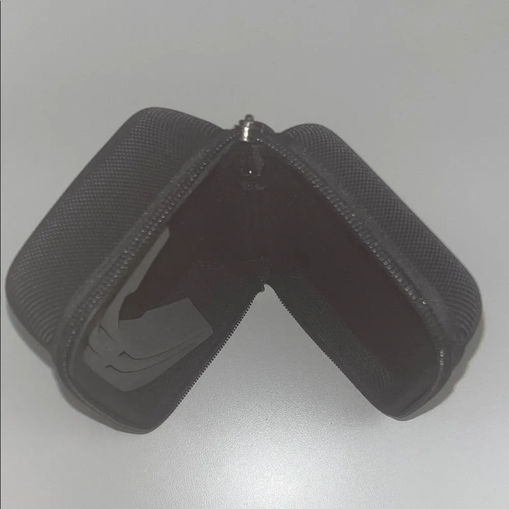 GIEADUN Black Sunglasses Case only preowned